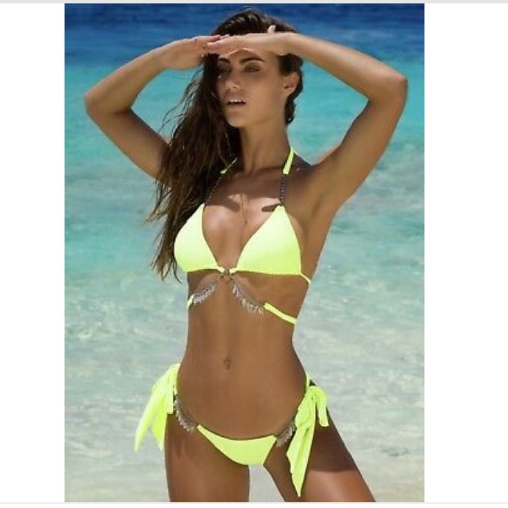 Bahimi Vida Loca Bikini. Large top. Small bottoms.
